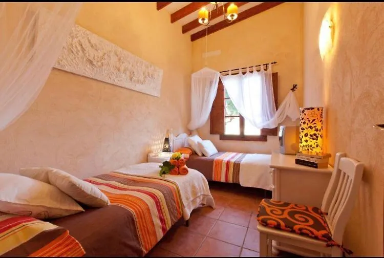 La Nova. Preciosa Villa En Pollensa Spanien