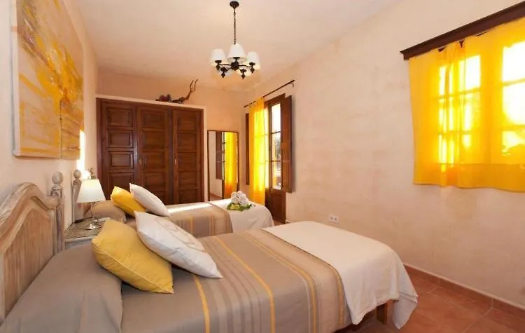 La Nova. Preciosa Villa En Pollensa  Pollença
